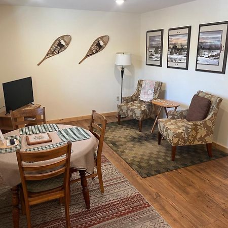 Creekside Downtown Vacation Suites, Only Adults 25 Or Older Buffalo Luaran gambar
