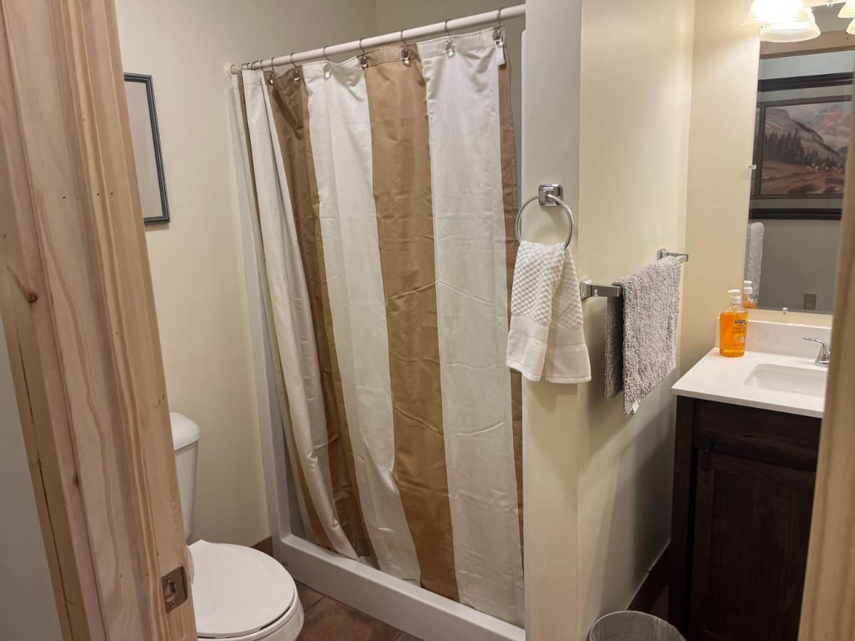 Creekside Downtown Vacation Suites, Only Adults 25 Or Older Buffalo Luaran gambar