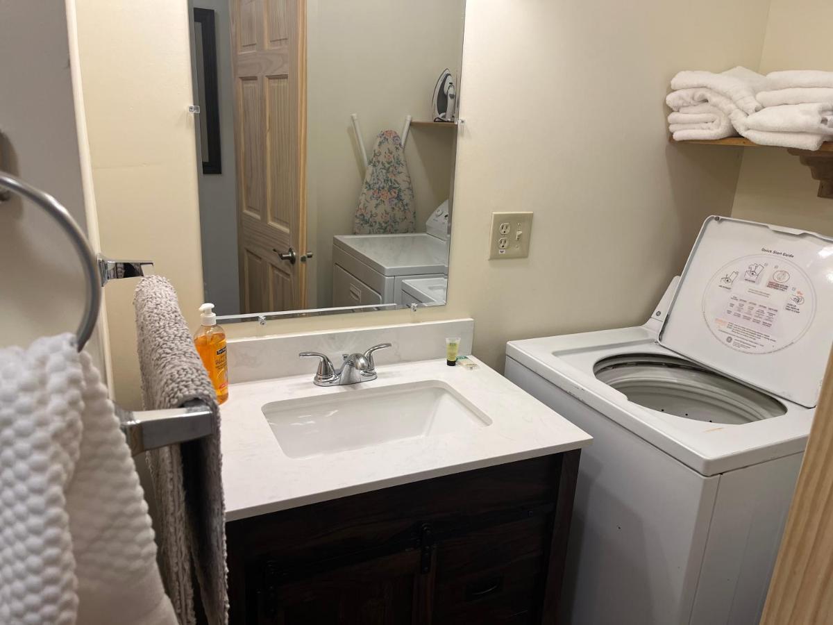 Creekside Downtown Vacation Suites, Only Adults 25 Or Older Buffalo Luaran gambar